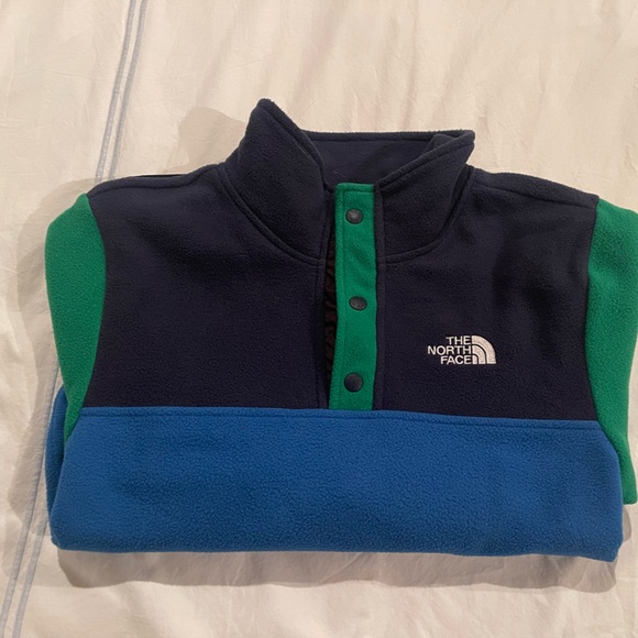 The North Face Boy’s Green and Blue fleece - Picture 2 of 4